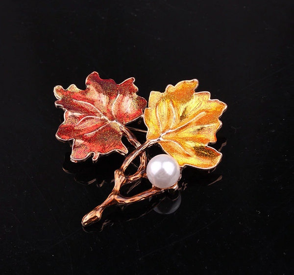 2PCS/SET  Autumn Maple Leaves Brooch Pin with Pearl Design